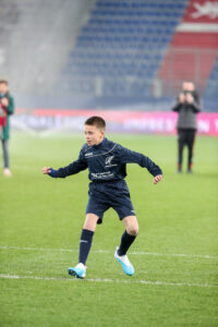 Nos U13 au jeu de la mi-temps lors de SMC VS FC Sochaux Crédit : Damien Deslandes