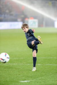 Nos U13 au jeu de la mi-temps lors de SMC VS FC Sochaux Crédit : Damien Deslandes