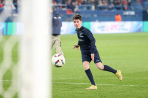 Nos U13 au jeu de la mi-temps lors de SMC VS FC Sochaux Crédit : Damien Deslandes